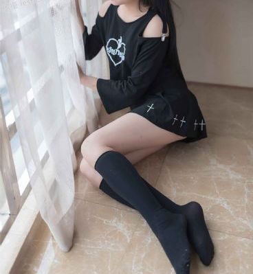 没戴奶罩的妇女_蓝光手机在线观看