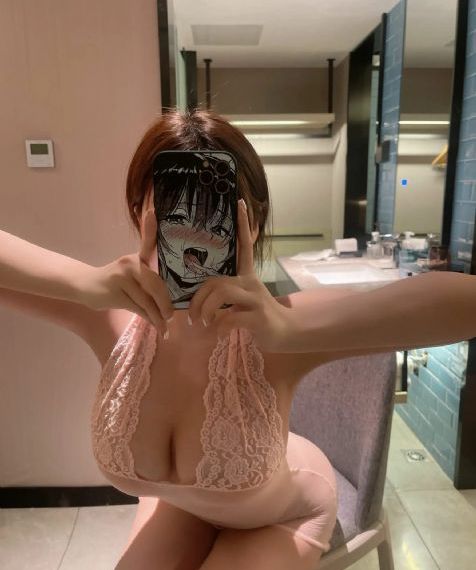 一个人www的视频_BT种子下载