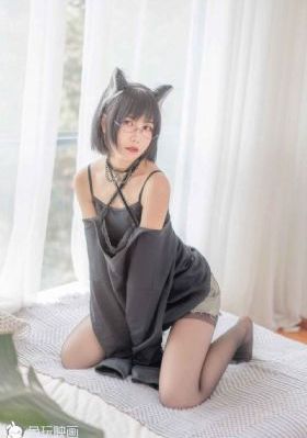 日日摸夜夜添狠狠添_高清高清迅雷在线观看