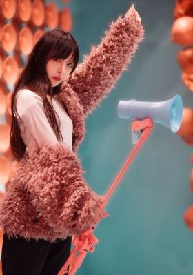 中出不戴胸罩的女邻居_BD韩语电影完整版